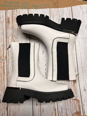 Women's White Chelsea Lug Leather Boots with Black Elastic Panels